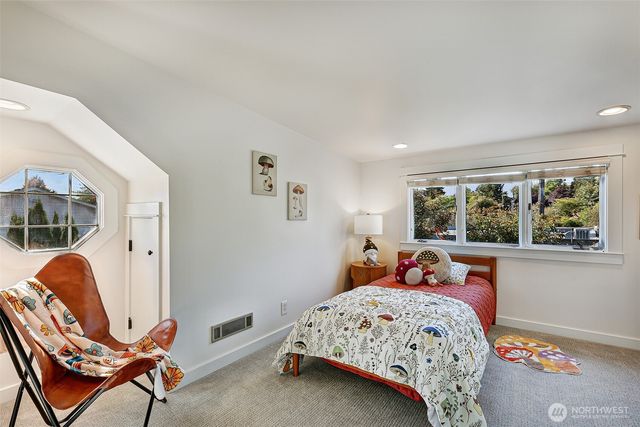 5106 51st Avenue S, Seattle, WA 98118