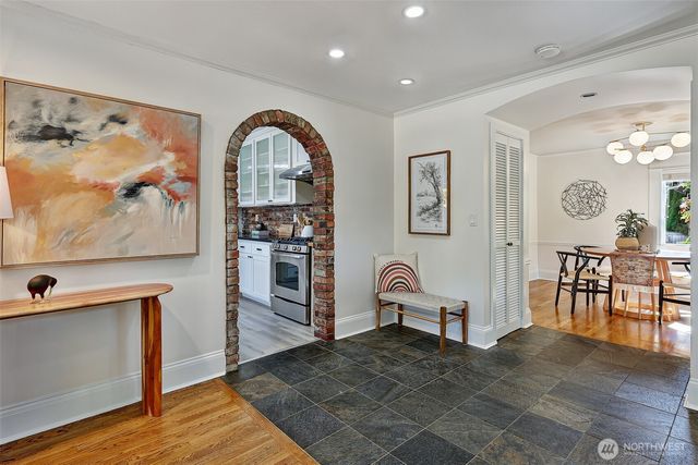 5106 51st Avenue S, Seattle, WA 98118