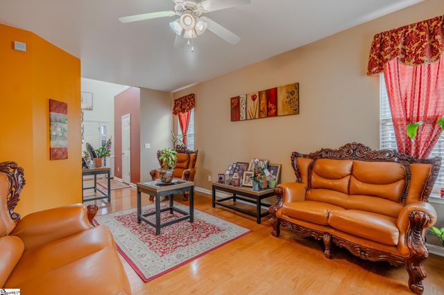 310 Hunslet Way, Simpsonville, SC 29680