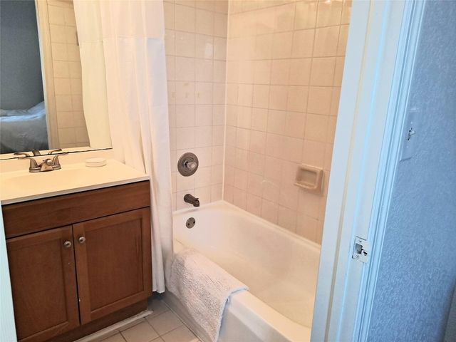 705 SW 148th Avenue 207, Sunrise, FL 33325