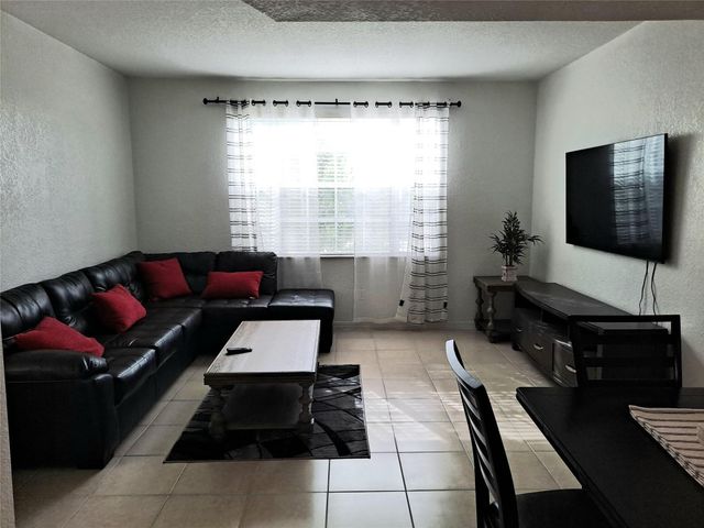 705 SW 148th Avenue 207, Sunrise, FL 33325