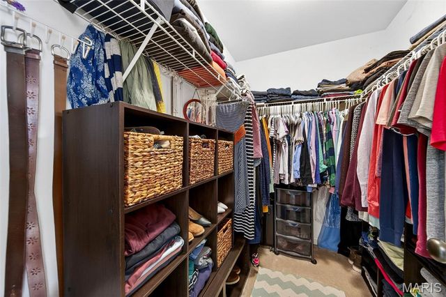 3012 Crimson Oaks Drive, Fenton, MO 63026