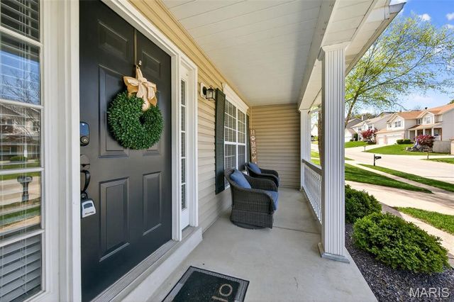 3012 Crimson Oaks Drive, Fenton, MO 63026