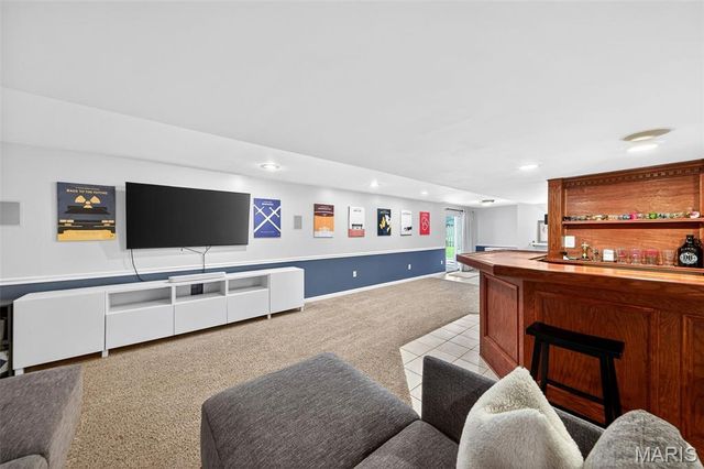 3012 Crimson Oaks Drive, Fenton, MO 63026