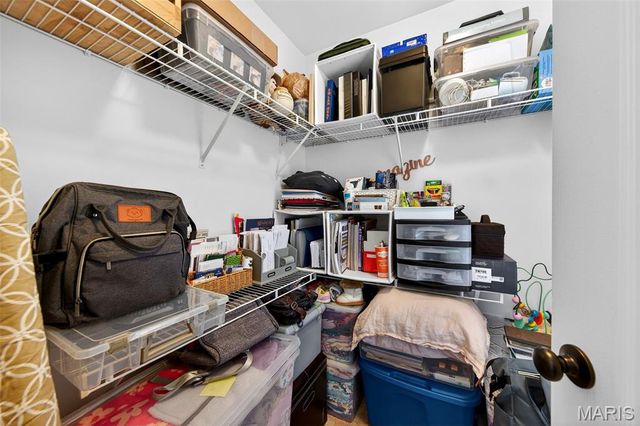 3012 Crimson Oaks Drive, Fenton, MO 63026