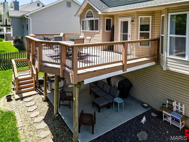 3012 Crimson Oaks Drive, Fenton, MO 63026