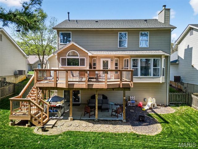 3012 Crimson Oaks Drive, Fenton, MO 63026