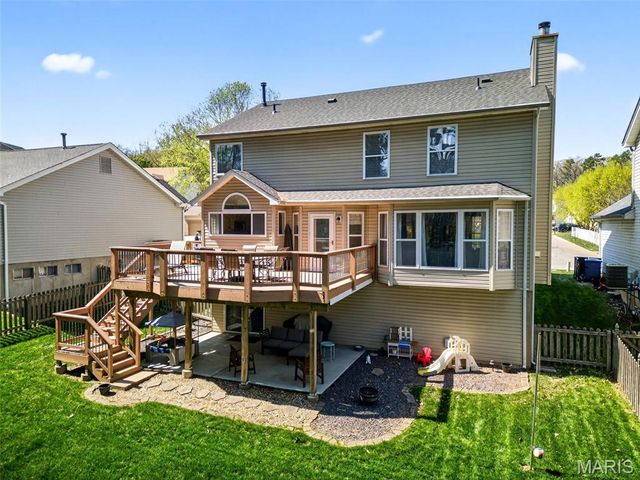 3012 Crimson Oaks Drive, Fenton, MO 63026