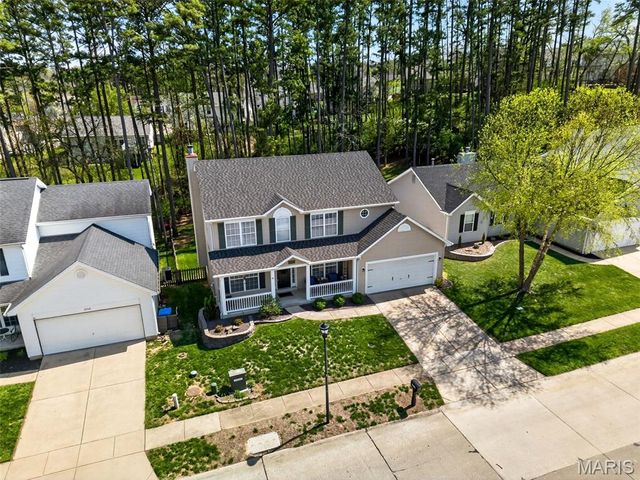 3012 Crimson Oaks Drive, Fenton, MO 63026