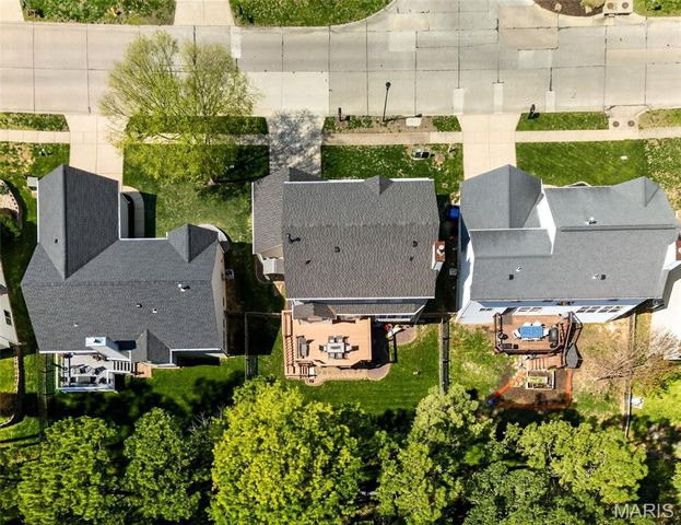 3012 Crimson Oaks Drive, Fenton, MO 63026