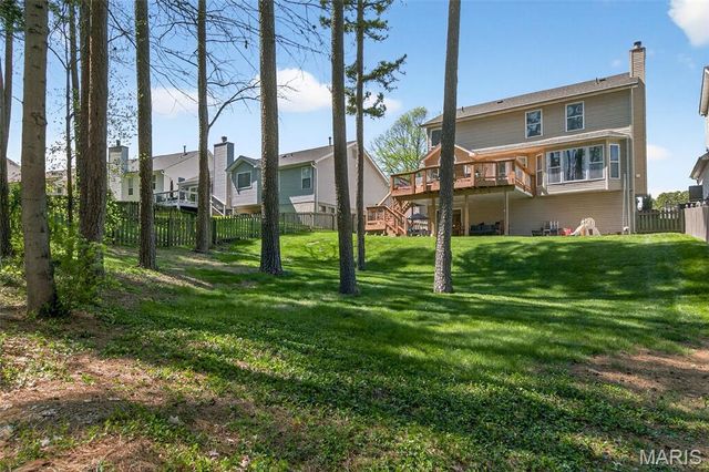 3012 Crimson Oaks Drive, Fenton, MO 63026