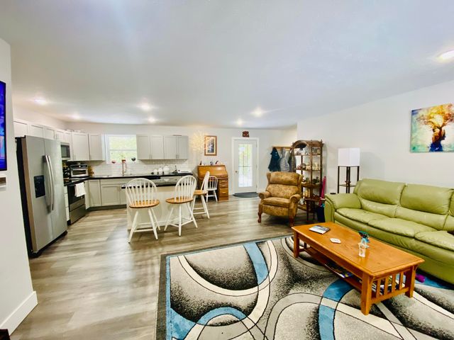 140 W Raymond Road, Twin Lake, MI 49457