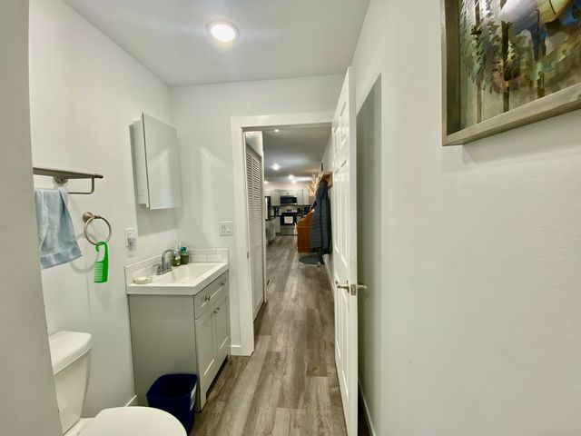 140 W Raymond Road, Twin Lake, MI 49457