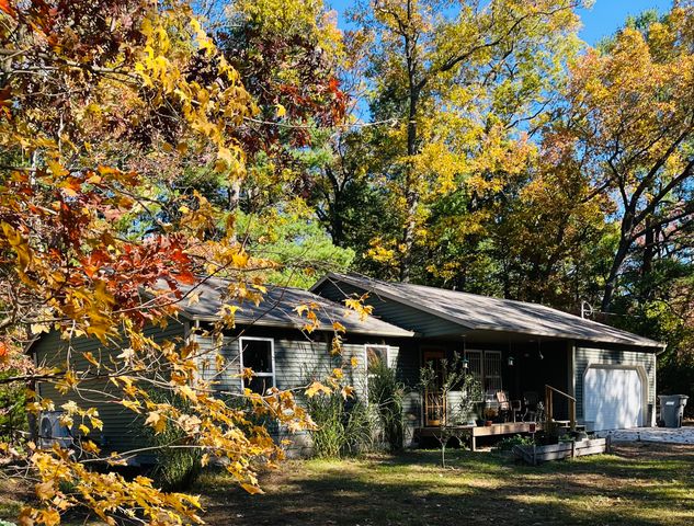 140 W Raymond Road, Twin Lake, MI 49457