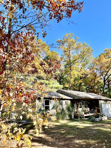 140 W Raymond Road, Twin Lake, MI 49457