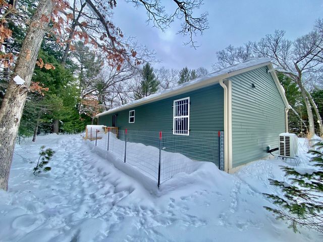 140 W Raymond Road, Twin Lake, MI 49457