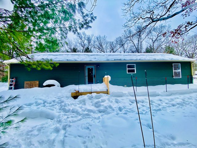 140 W Raymond Road, Twin Lake, MI 49457