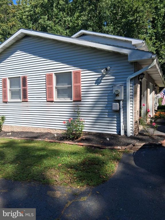 1005 MILL HILL RD, EAST GREENVILLE, PA 18041 — photo 3