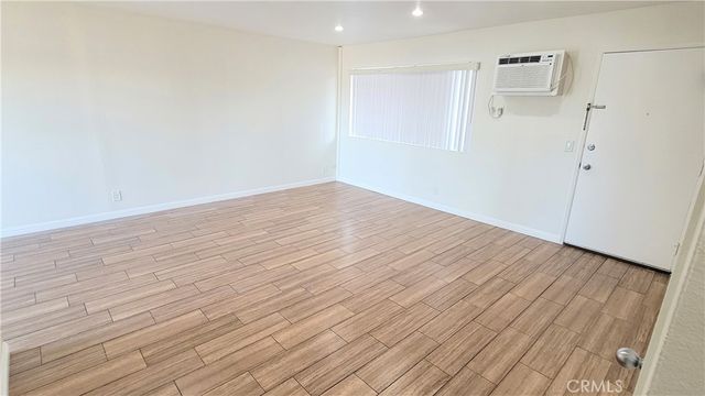 15351 Orange Avenue 26, Paramount, CA 90723