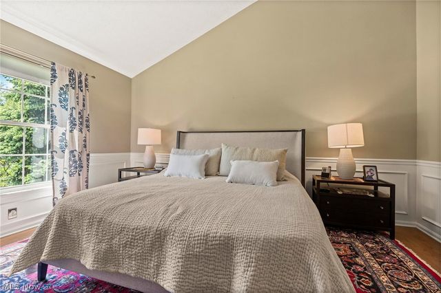 255 Williamsburg Drive, Avon Lake, OH 44012
