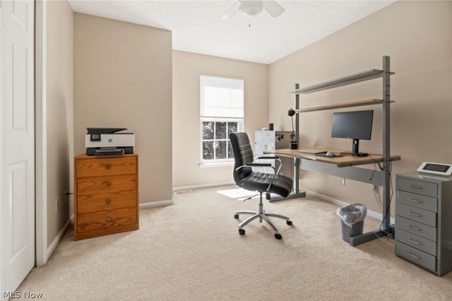 255 Williamsburg Drive, Avon Lake, OH 44012