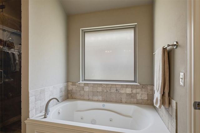 18804 Havenbrook Road, Edmond, OK 73012