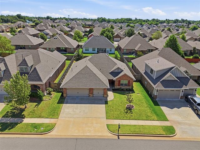 18804 Havenbrook Road, Edmond, OK 73012