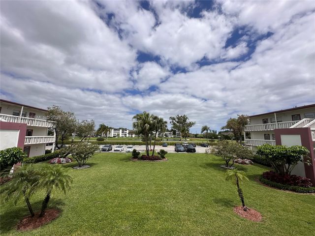 569 Fanshaw N 569, Boca Raton, FL 33434