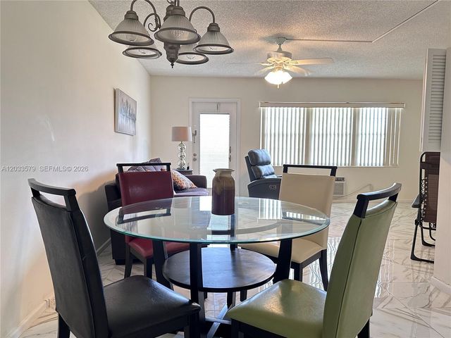 569 Fanshaw N 569, Boca Raton, FL 33434
