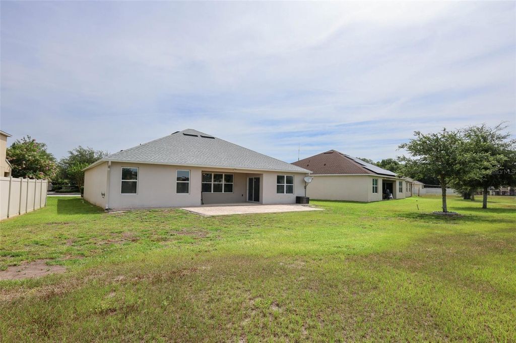 Image 27 of property listing at 3802 BISHOP LANDING WAY, Orlando, FL 32824