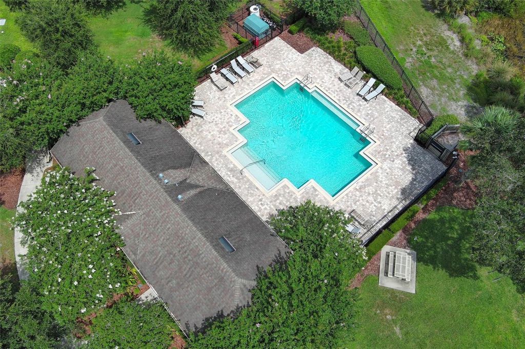 Image 42 of property listing at 3802 BISHOP LANDING WAY, Orlando, FL 32824