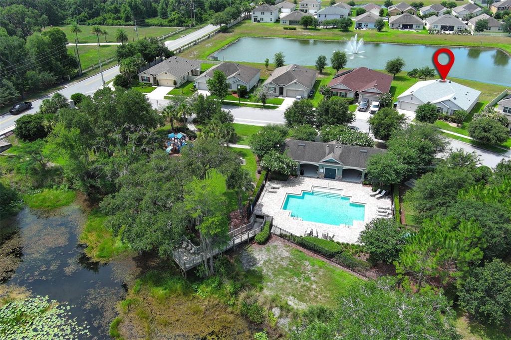 Image 44 of property listing at 3802 BISHOP LANDING WAY, Orlando, FL 32824