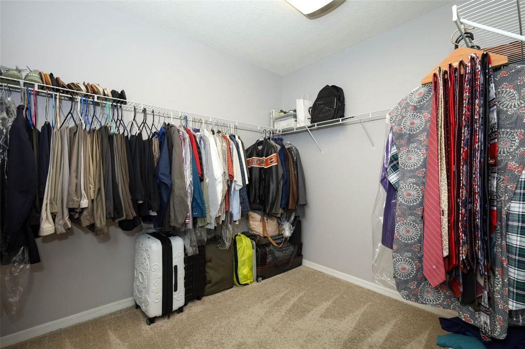 Image 72 of property listing at 3802 BISHOP LANDING WAY, Orlando, FL 32824