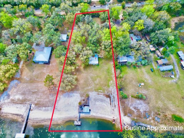 106 E SUNNYSIDE BEACH ROAD, Hawthorne, FL 32640