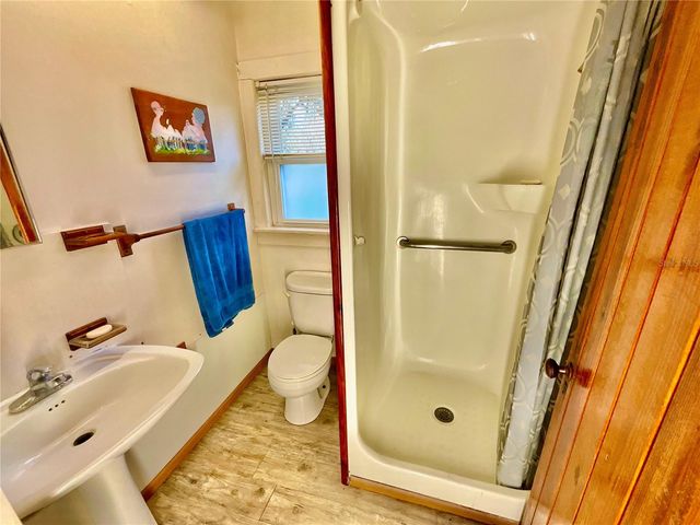 106 E SUNNYSIDE BEACH ROAD, Hawthorne, FL 32640