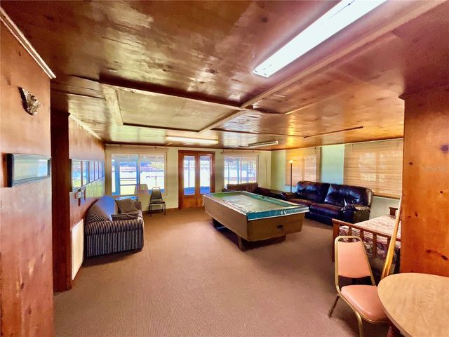 106 E SUNNYSIDE BEACH ROAD, Hawthorne, FL 32640