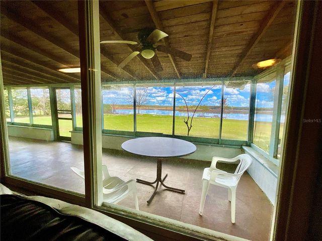 106 E SUNNYSIDE BEACH ROAD, Hawthorne, FL 32640