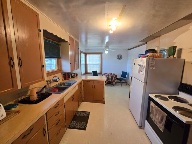1267 Joe Wright Road, Klamath Falls, OR 97603