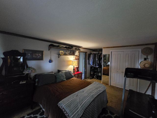 1267 Joe Wright Road, Klamath Falls, OR 97603