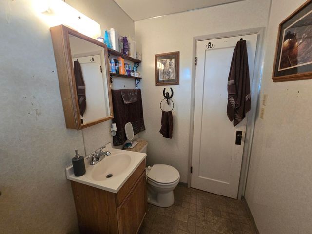 1267 Joe Wright Road, Klamath Falls, OR 97603