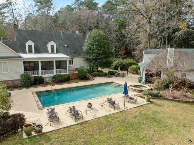 120 Woodmere Trail, Macon, GA 31210