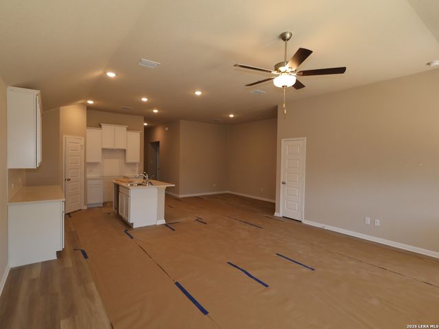 6216 Medina Oasis, San Antonio, TX 78245