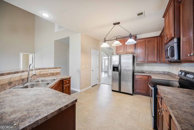 13 Old Glory Way, Fort Mitchell, AL 36856