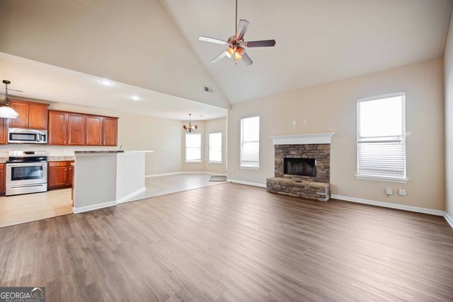 13 Old Glory Way, Fort Mitchell, AL 36856