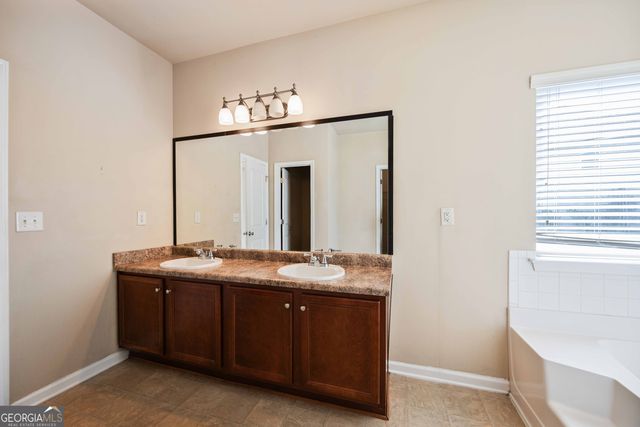 13 Old Glory Way, Fort Mitchell, AL 36856