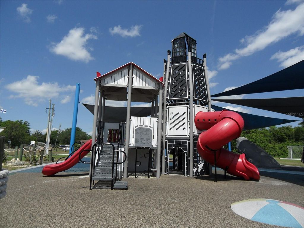 Image 4 of property listing at 276 SAN GABRIEL STREET, Winter Springs, FL 32708