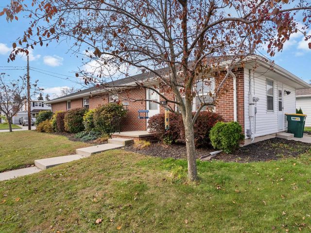 3502 W Marshall STREET, Manitowoc, WI 54220