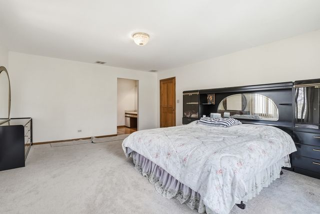 15657 116th Avenue, Orland Park, IL 60467