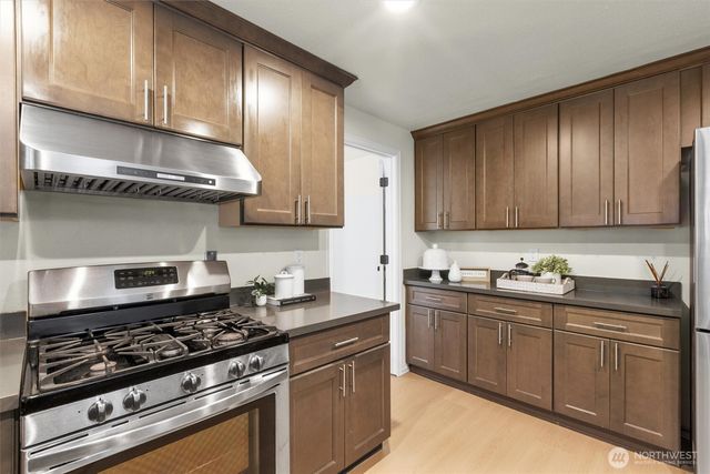 1007 174th Avenue NE, Bellevue, WA 98008