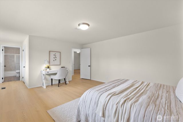 1007 174th Avenue NE, Bellevue, WA 98008